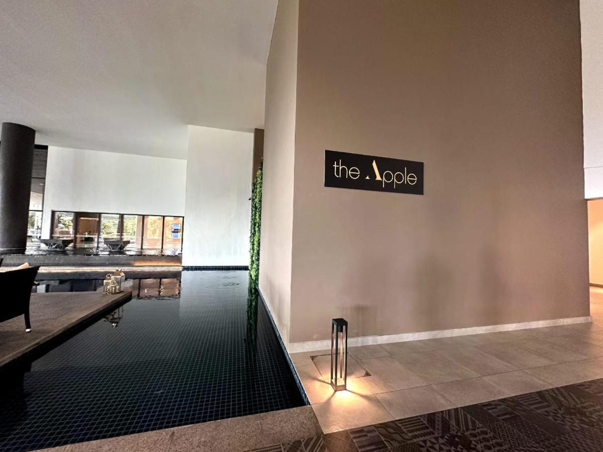 The Apple Premier Condo Three Bedroom In Melaka מראה חיצוני תמונה