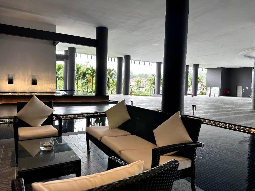 The Apple Premier Condo Three Bedroom In Melaka מראה חיצוני תמונה